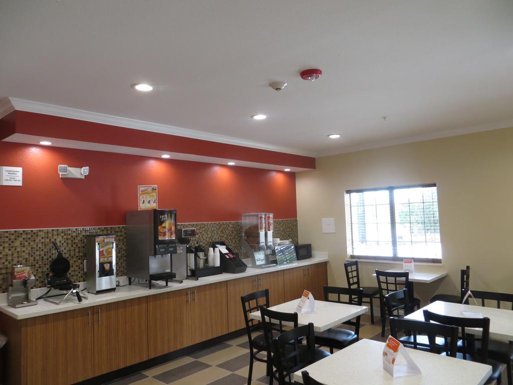 Econo Lodge Inn & Suites Houston Nw-Cy-Fair Jersey Village Buitenkant foto
