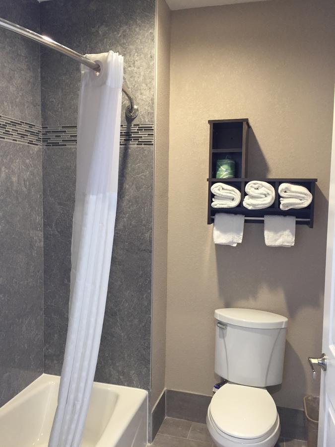 Econo Lodge Inn & Suites Houston Nw-Cy-Fair Jersey Village Buitenkant foto